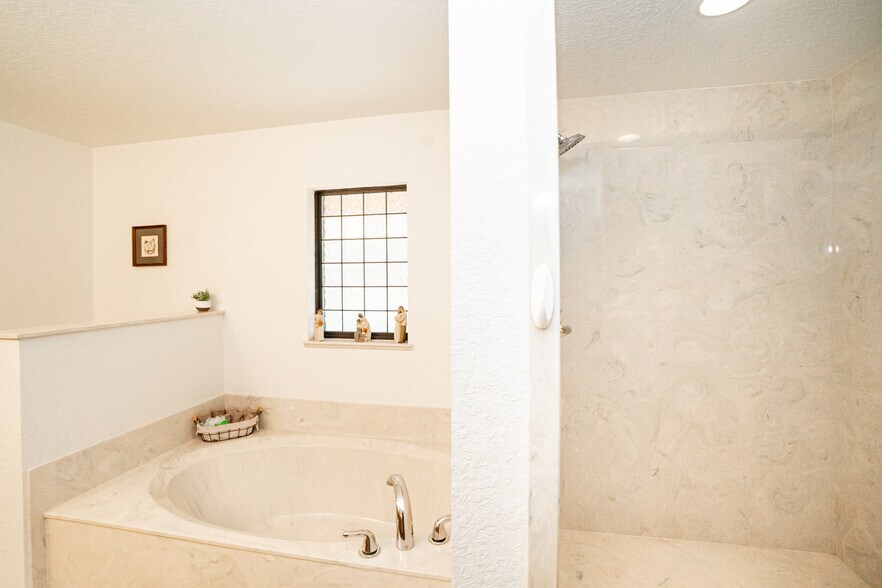 More Photos Of 8600 NE 147th Avenue Rd, Silver Springs Lodge Meeting Hall For Sale