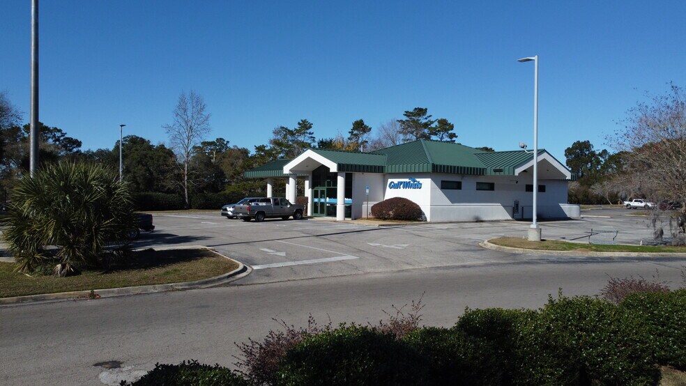 More Photos Of 2906 Kerry Forest Pky, Tallahassee Bank For Lease