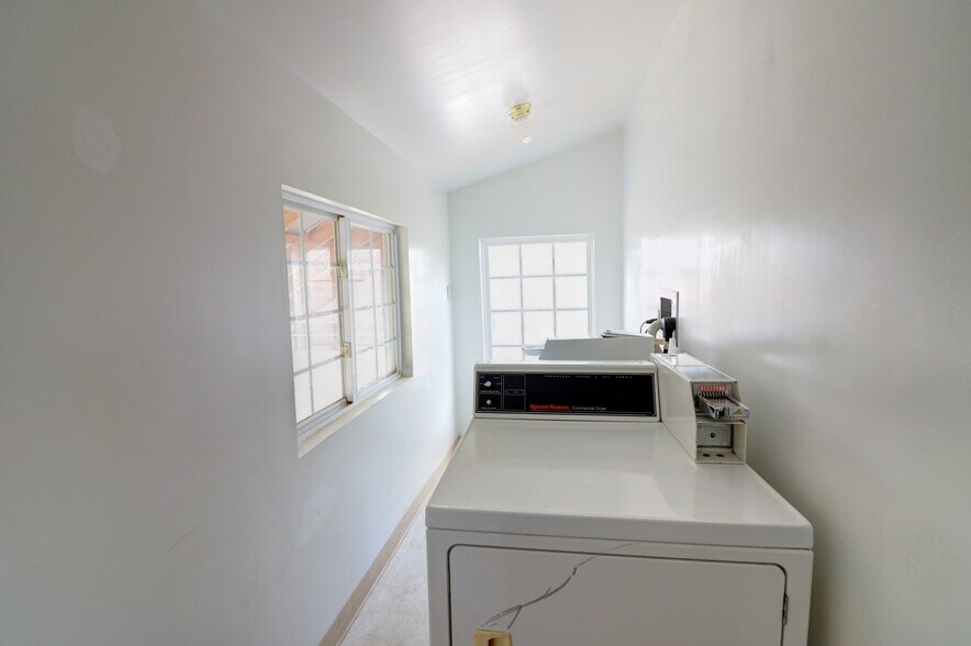 More Photos Of 14 E Main St, Waterloo Township Bar For Sale