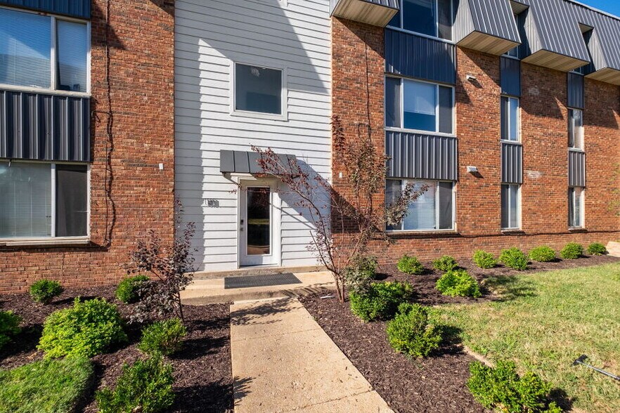 More Photos Of , Saint Louis Multifamily For Sale