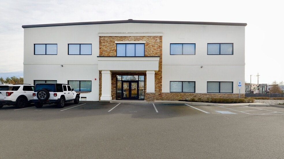 Primary Photo Of 2382 US Highway 130, Dayton Truck Terminal For Lease