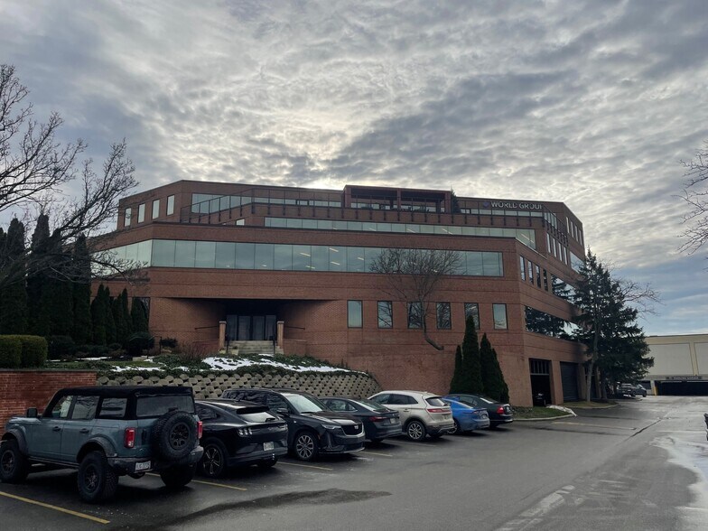 More Photos Of 1340 Depot St, Cleveland Office For Lease