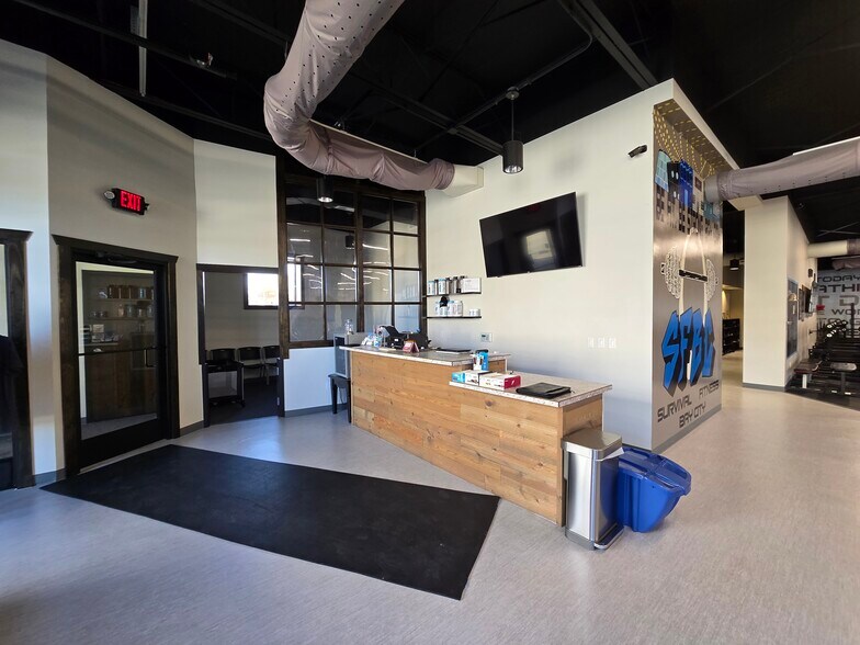 More Photos Of 228 Washington Ave, Bay City Freestanding For Sale