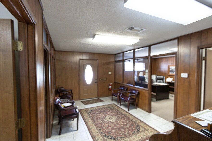 More Photos Of 1501 Southeast Pky, Azle Office For Sale