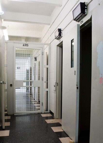 More Photos Of 901 Industrial Park Rd, Brush Warehouse For Sale