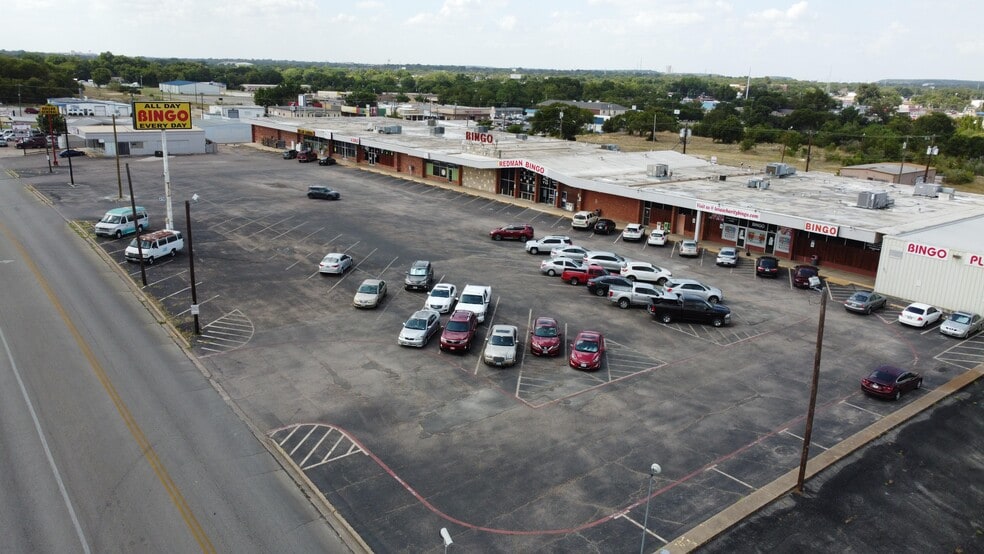 More Photos Of 201 E Hallmark Ave, Killeen Storefront For Lease