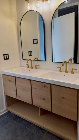 More Photos Of 6410 Transylvania Beach Rd, Prospect Specialty For Sale