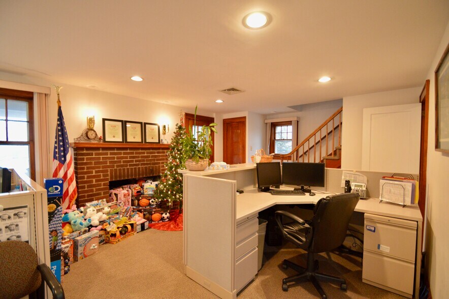 More Photos Of 441 County Road 513, Califon Office For Sale