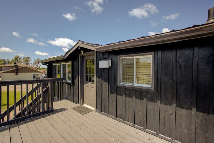 More Photos Of 506206 Highway 89, Mono General Retail For Sale