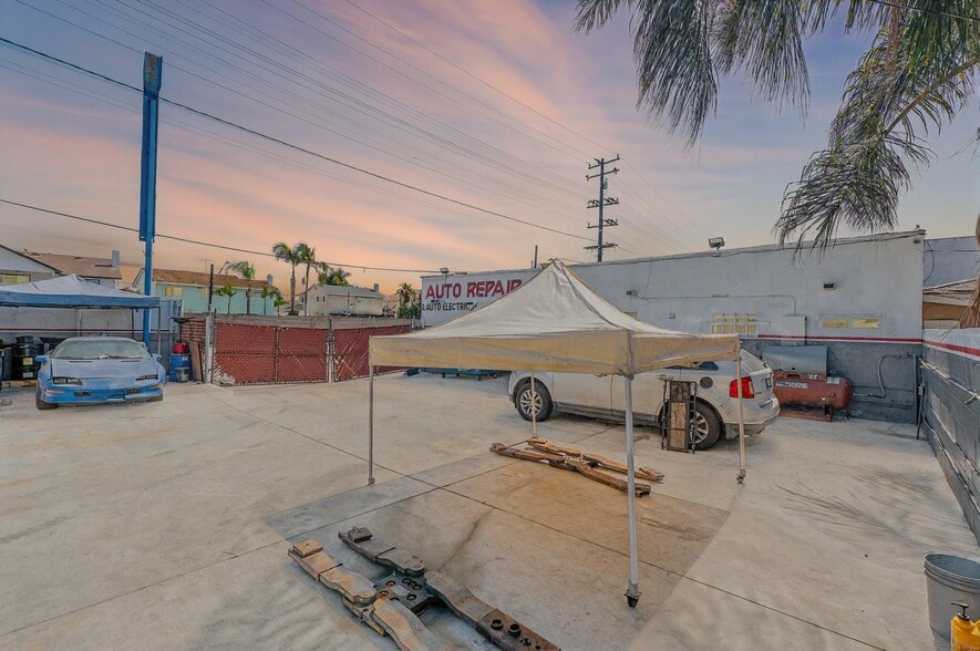 More Photos Of 16529 Lakewood Blvd, Bellflower Auto Repair For Sale