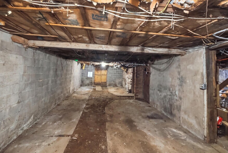 More Photos Of 225 Owego Turnpike, Waymart Specialty For Sale