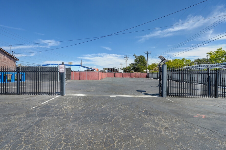 More Photos Of 7800 Fair Oaks Blvd, Fair Oaks Freestanding For Sale