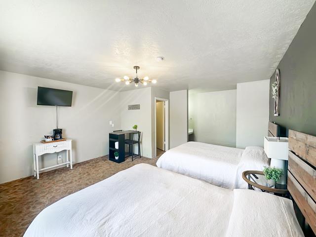 More Photos Of 10763 US Highway 30, Cokeville Hotel For Sale