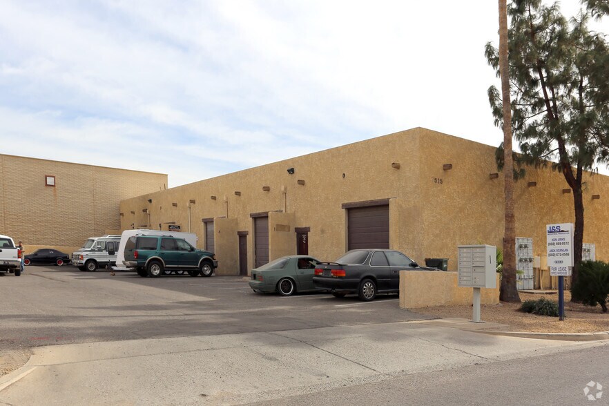 More Photos Of 7505-7515 N 69th Ave, Glendale Service For Lease