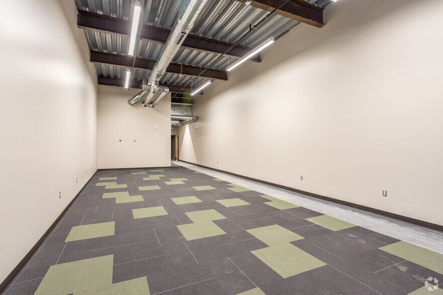 More Photos Of 220 SW 9th St, Des Moines Office For Lease