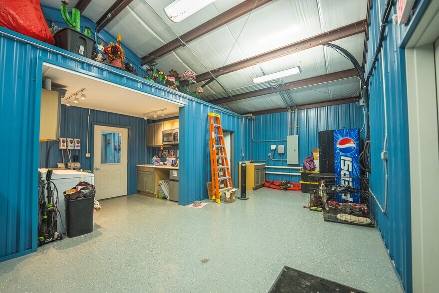 More Photos Of 19462 Lee Hwy, Abingdon General Retail For Sale