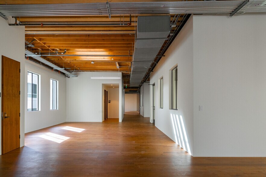 More Photos Of 1540 7th St, Santa Monica Loft Creative Space For Sale