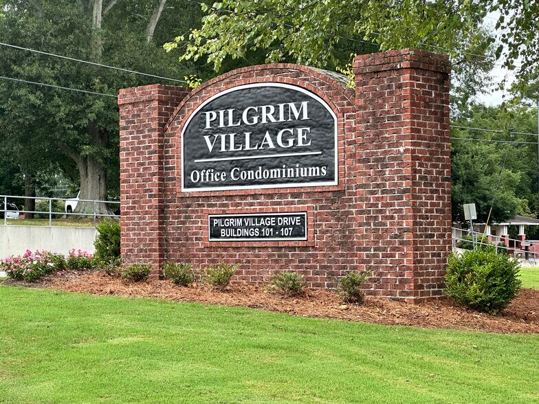 More Photos Of 106 Pilgrim Village Dr, Cumming Office For Sale