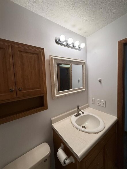 More Photos Of 108 Oak Dr, Saxonburg Apartments For Sale