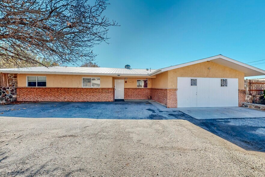 More Photos Of 2116 N Riverside Dr, Espanola Manufactured Housing Mobile Home Park For Sale