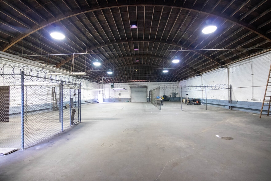 More Photos Of 9256 Bermudez St, Pico Rivera Warehouse For Lease