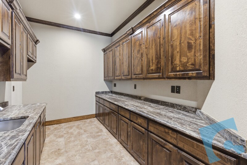 More Photos Of 9145 Belshire Dr, North Richland Hills Medical For Sale