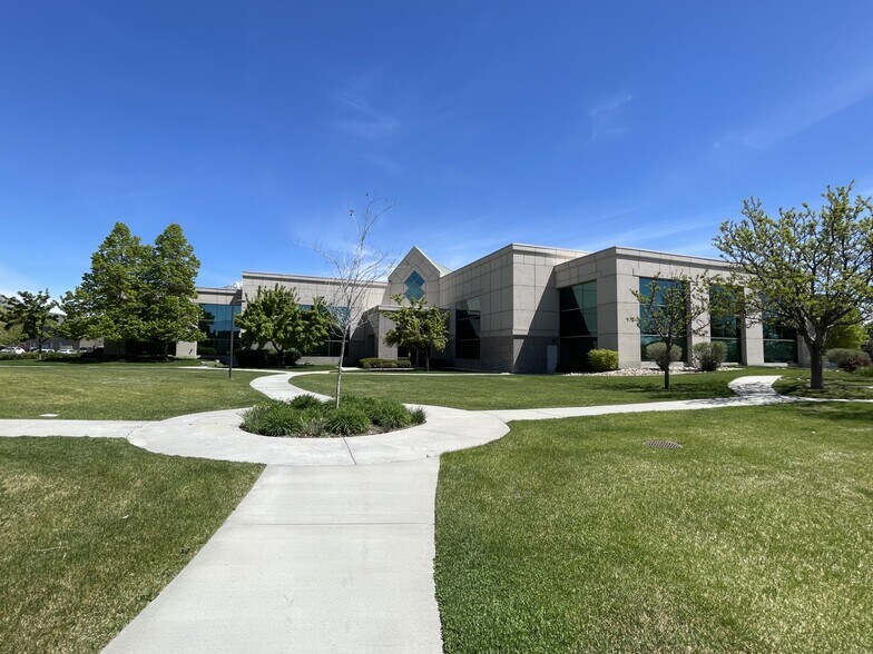 More Photos Of 480-518 W 800 N, Orem Medical For Lease