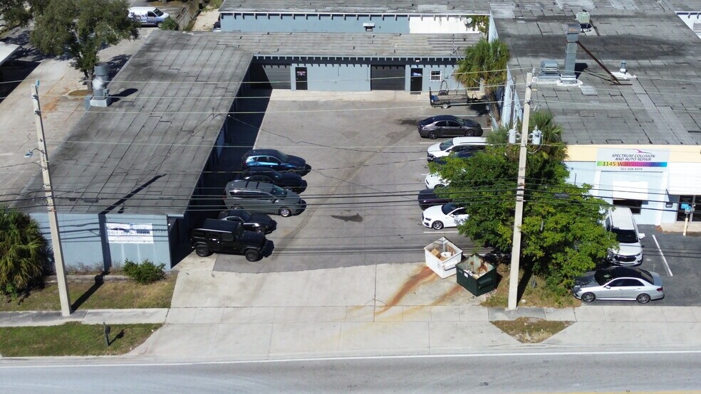 More Photos Of 1151 WaterTower Rd, Lake Park Warehouse For Lease