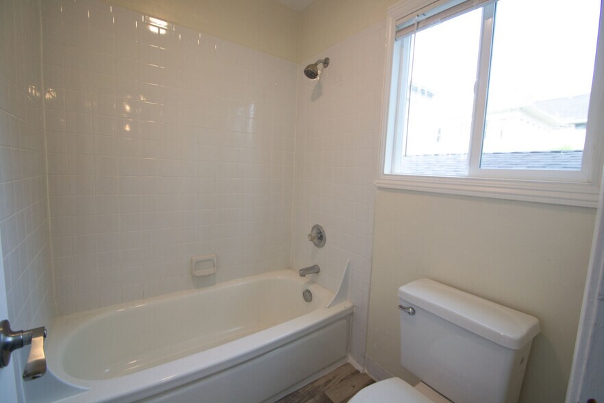 More Photos Of 2210-2212 Ward St, Berkeley Apartments For Sale