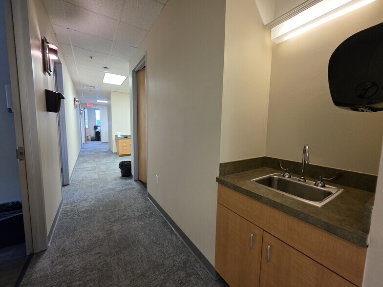 More Photos Of 2100 Aloma Ave, Winter Park Medical For Lease