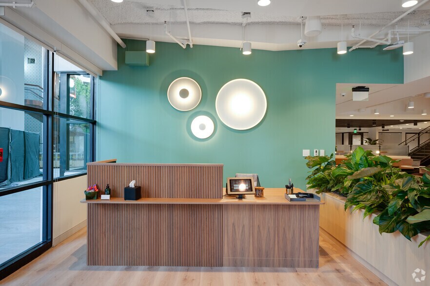 More Photos Of 3390 Mary St, Coconut Grove Coworking Space