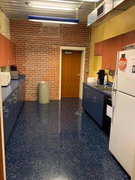 More Photos Of 8901 Otis Ave, Indianapolis Office For Sale