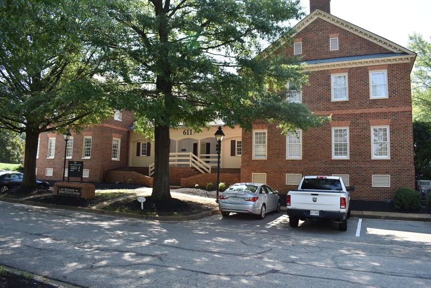 More Photos Of 611 N Courthouse Rd, Richmond Office For Lease
