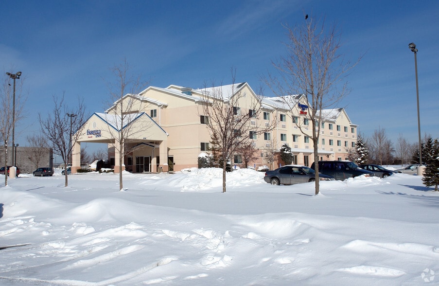 More Photos Of 3979 State Route 31, Liverpool Hotel For Sale