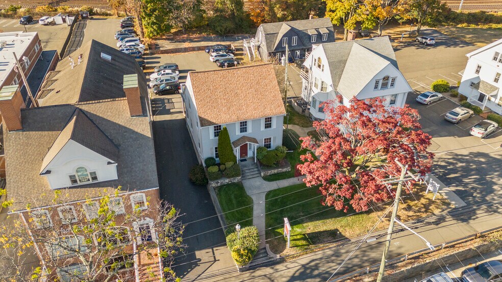 More Photos Of 1238 Post Rd, Fairfield Loft Creative Space For Lease