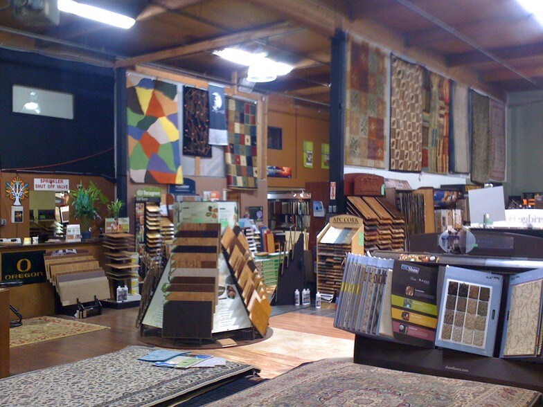 More Photos Of 4075 N Interstate Ave, Portland Showroom For Lease