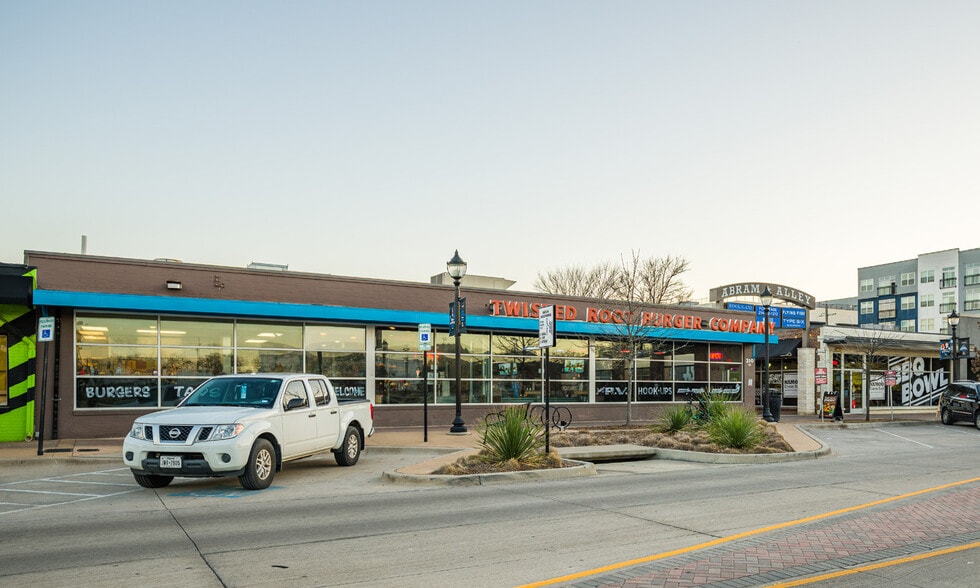 More Photos Of 300 E Abram St, Arlington Unknown For Lease