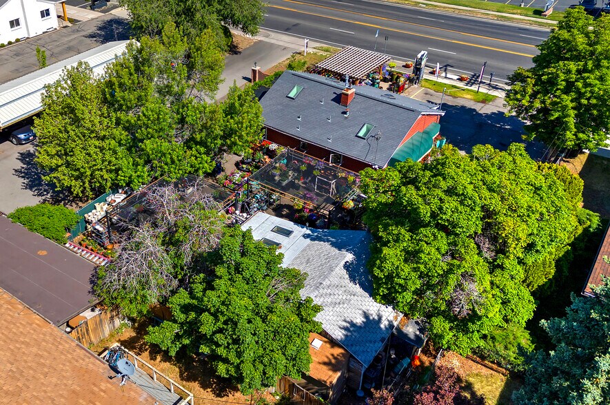More Photos Of 2194 E Fort Union Blvd, Salt Lake City Freestanding For Sale