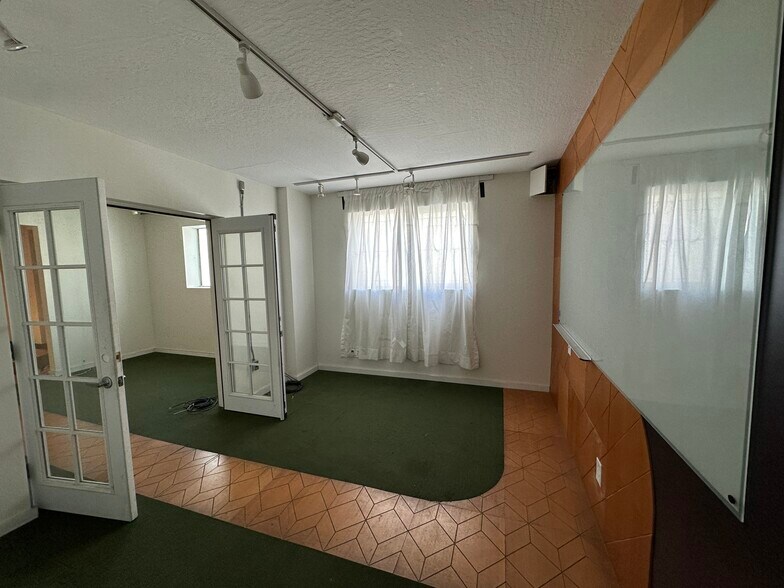 More Photos Of 2501 Jennings St, San Francisco Manufacturing For Lease