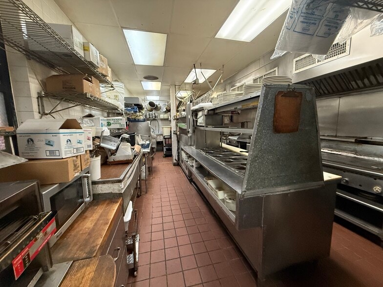More Photos Of 6824 Torresdale Ave, Philadelphia Restaurant For Lease