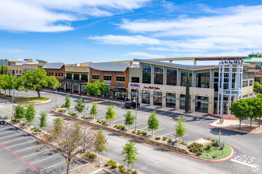 More Photos Of 18402 US Highway 281 N, San Antonio Unknown For Lease