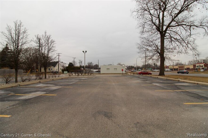 More Photos Of 29049 Joy Rd, Westland Bank For Lease