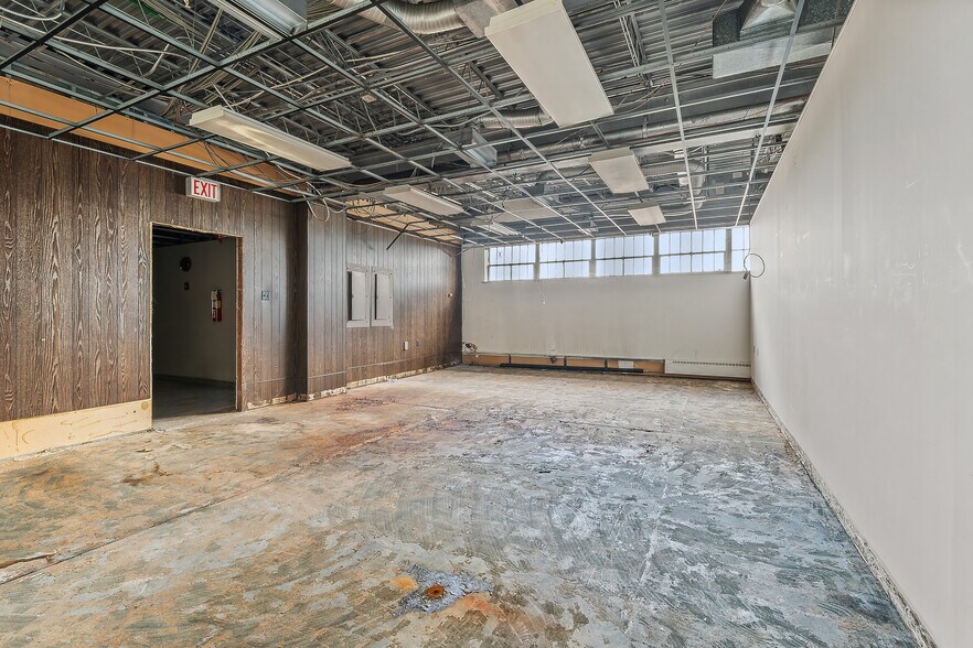 More Photos Of 90 E Union St, Wilkes-Barre Light Distribution For Lease