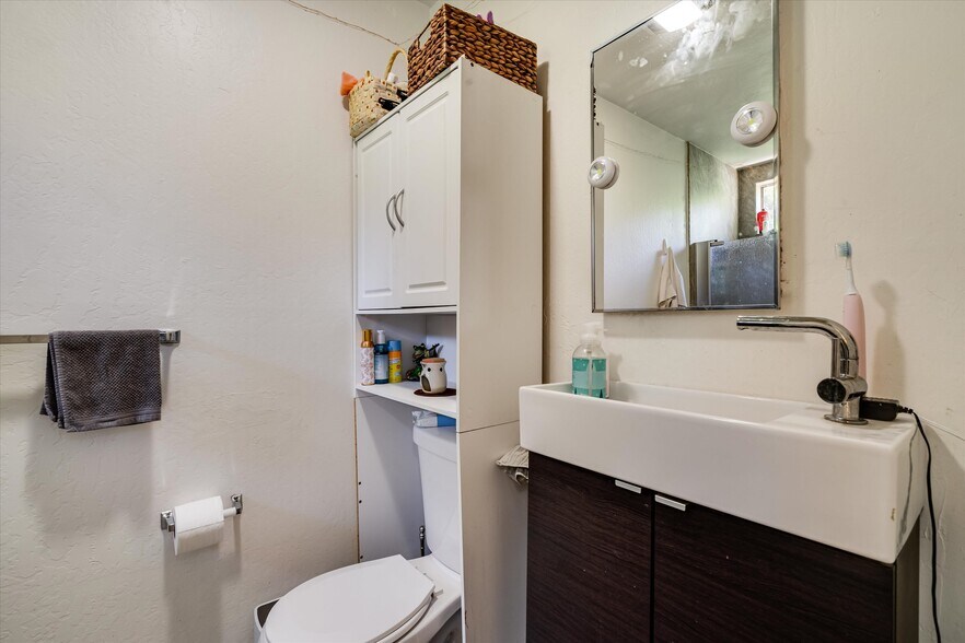 More Photos Of 1139 Lincoln Ave, Calistoga Hospitality For Sale