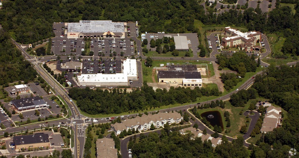 More Photos Of 785 Old New Brunswick Rd, Somerset Storefront For Lease