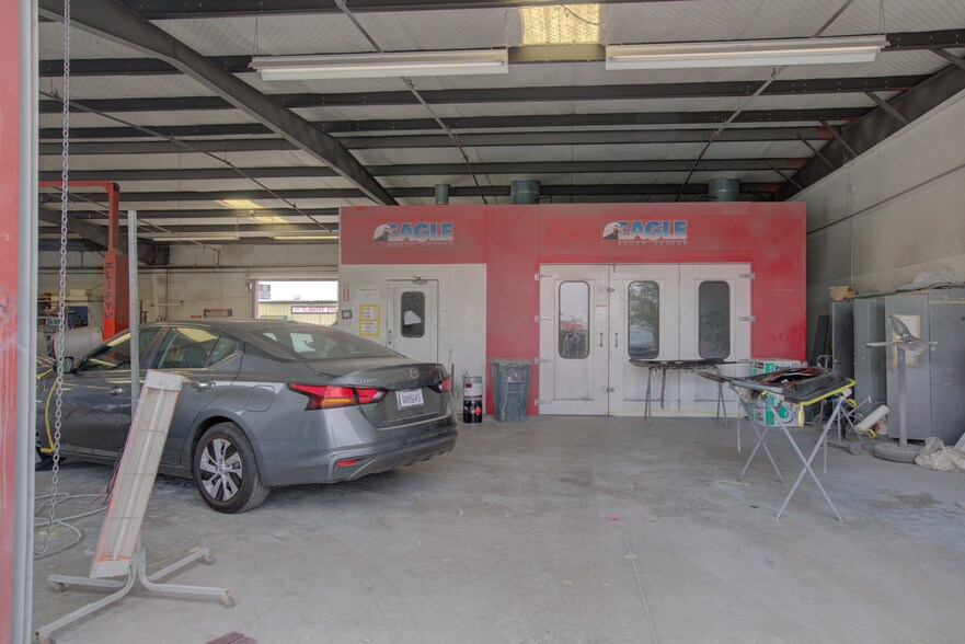 More Photos Of 17094 Road 26 Rd, Madera Auto Repair For Sale