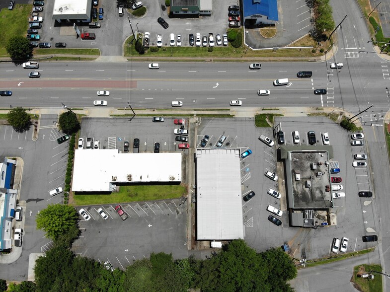 More Photos Of 3097 NE Canton Rd, Marietta Freestanding For Sale