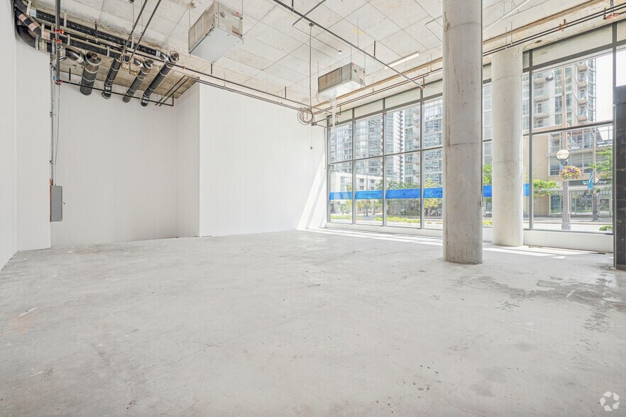 More Photos Of 23 Spadina Ave, Toronto Apartments For Lease