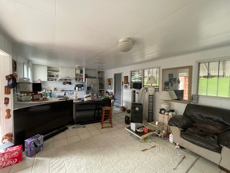 More Photos Of 1077 Kinau St, Honolulu Multifamily For Sale