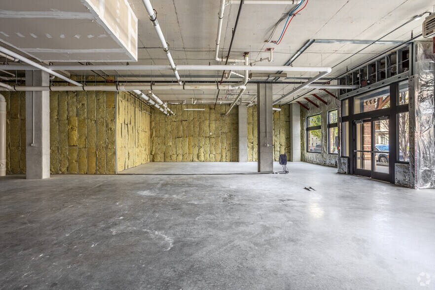 More Photos Of 265 E State St, Columbus Apartments For Lease